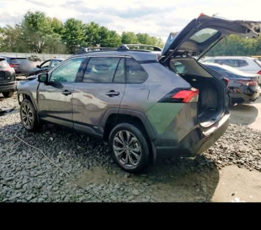 🟢Toyota RAV4 2022 XLE P Hybrid🟢
رقم بغداد باسمي
🔴المواصفات :
بصمة ابواب
بصمة تشغيل
صندوق شفط كهربائي 
فتحة سقف سلايد
دفع رباعي AWD
كشنات جلد +تدفئة 
استيرن تدفئة 
رادار أمامي(تحديد مسار)
رادار جانبي (نقاط عمياء)
رادار خلفي(التحذير من الاصطدام)
تحذير خروج عن المسار 
شبه قيادة ذاتية لفترات قصيرة 
تحكم وضعيات القيادة Drive Modes 
اوتو ستارت (Auto start)
اوتو ستوب(Auto Stop)
هاند بريك بصمة
اوتو هولد(Auto Hold)
تحكم وضعيات القيادة ECO,NORMAL,SPORT
مانع انزلاق+ABS
حساسات خلفية+كاميرا
تحكمات استيرن
تبريد قطعتين 
وبقية المواصفات المعروفة.
تبديل دعامية بلادي نفس اللون
ايرباكات راجعه سستم
صور حادثها مرفق بالصور


**إذا كنت صاحب هذا الإعلان وتريد حذفه لأي سبب، رجاءا أرسل رسالة إلى الدعم الفني**