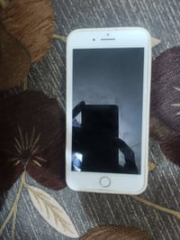 ايفون ٨ بلاس • ٦٤ • فحم