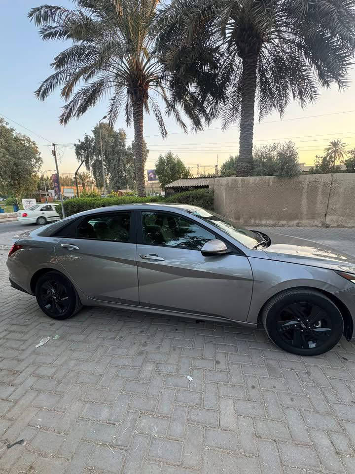 النترا هايبرد فول بدون فتحه مواصفات بلو   موديل 2023  دخول جديد
دخول جديد مرقم بغداد مواصفات جنطه ذكيه بصمه تشغل كشنات تحكم  إستيرن أربع جهات لإدارات جانبيه ويل كب لد امامي خلفي ماشيه 14 الف حادثه صبغ جاملغ وبنيد بغداد سعر 149 ورقه وبيه مجال بسيط للاتصال ع هذا الرقم 
***********
