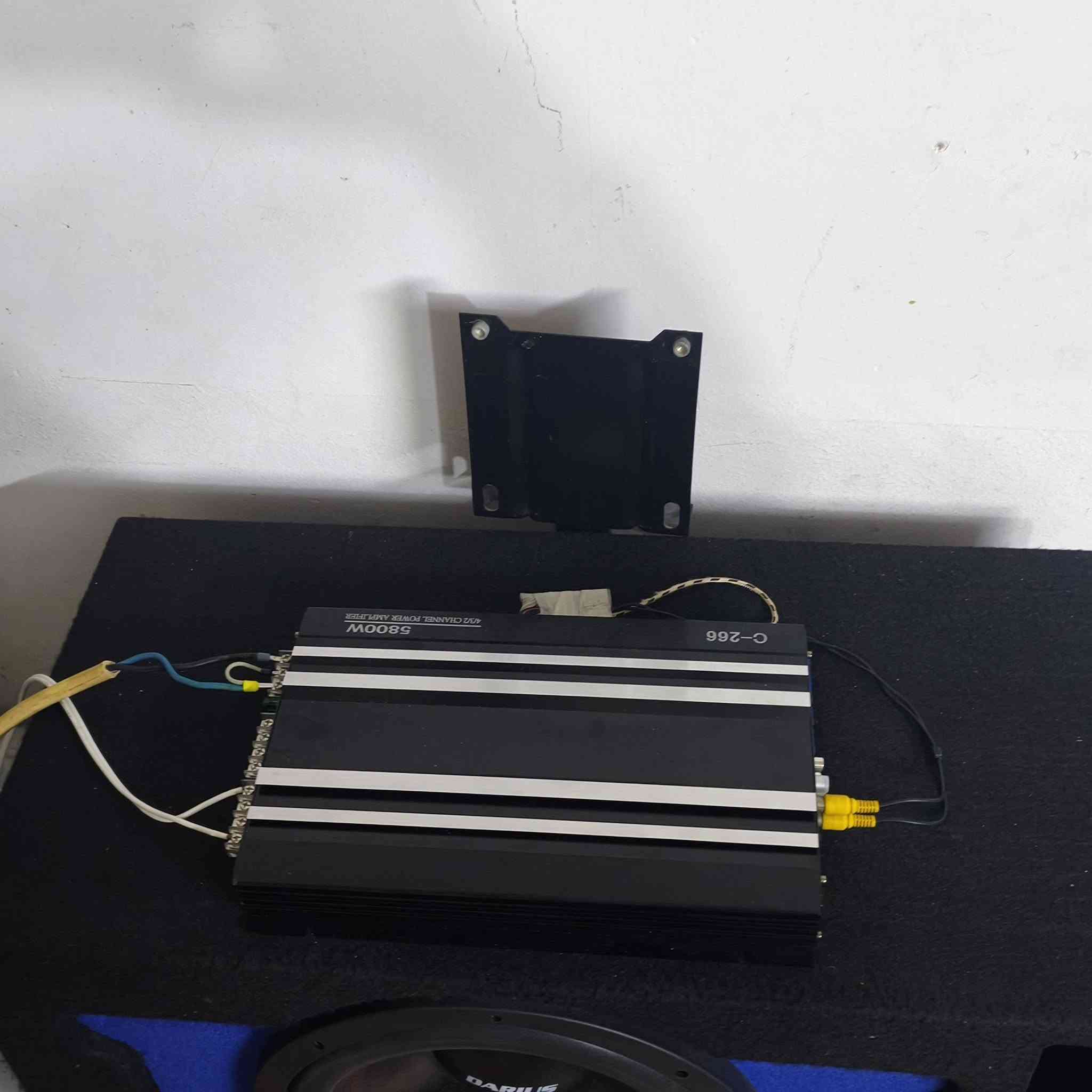 من رخصة الادمن
مضخم صوت 1200واط مع دمام داريوس اصلي 12 انج دبل كويل 1200واط تخيم راقي والعافية على الياخذة 
 السعر مناسب جدا  190 الف مع التوصيل 
واتساب ***********
