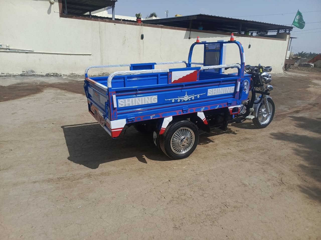 السلام عليكم ستوته للبيع موديل 14 ماكينه 25 اوراق اصولي ستوته مقفوله كفاله عامه نقرهس ستوته مال جناري ما ابي اي نقص العنوان بابل الشوملي السعر مليون و200 بيها مجال قليل ***********///***********
