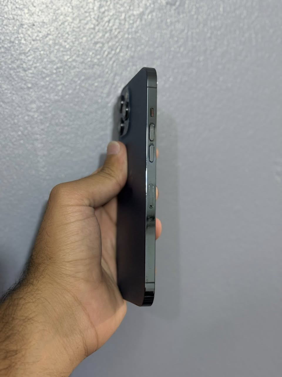 ايفون ١٢ برو ماكس ذ٢٥٦ بطاريه ٧٧ ميصرف شحن ابد جهاز نضافه ١٠٠٪؜ مكفول جهاز مداخل اي صيانه وتر بروف شرق اوسط ماستر ونضافه كدامك بل صور سعره٤٧٥ وبي مجال بسيط جدا للشراي مكاني بغداد 
***********
