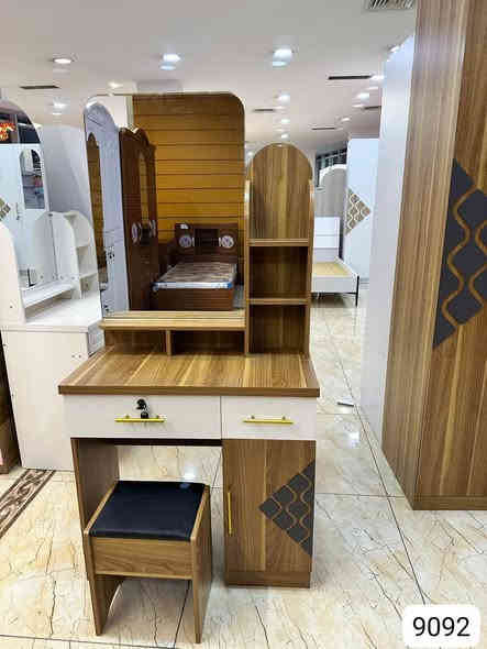 عروض جديده
ميز تواليت 115 الف
كنتور بابين 155 الف
نوع درجه اولى ثقيل جدا
مكان الشركة بغداد حي الجهاد 
***********
واتساب رقم الادارة
