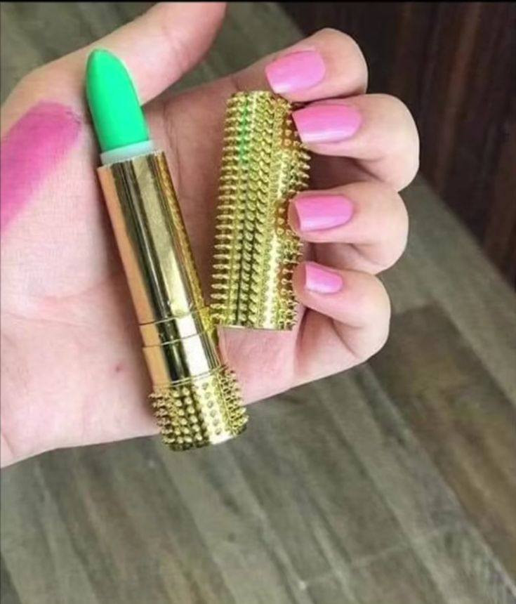 موناليزا للبيع مكياج عطور اكسسوارات المربع الذهبي قرب مدرسه الشهيد يعقوب ***********
