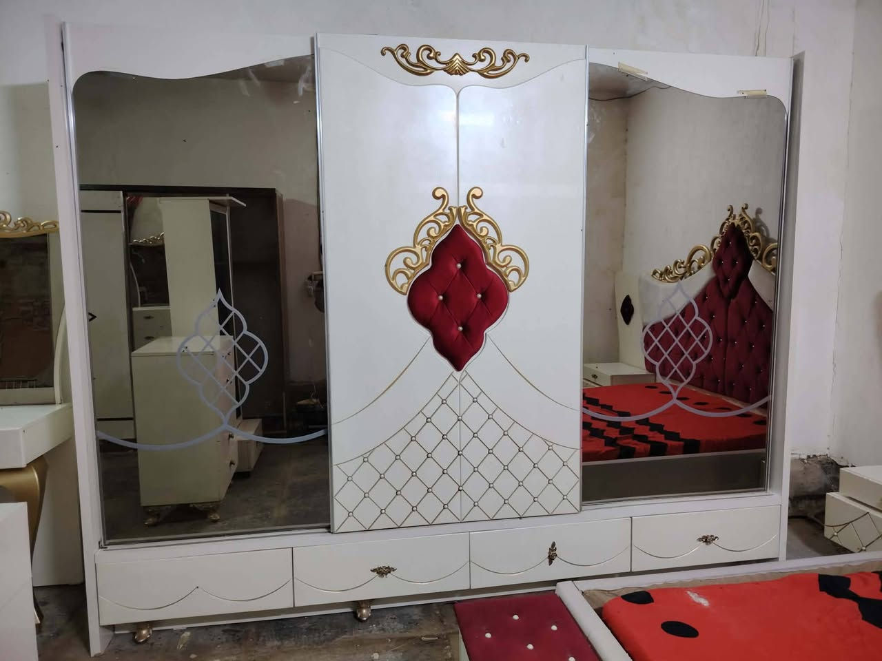 غرفه تركي ضخمه اخت. الجديد كامله تركي اصلي ثقيل المكان ديوانيه *********** بي وتساب
