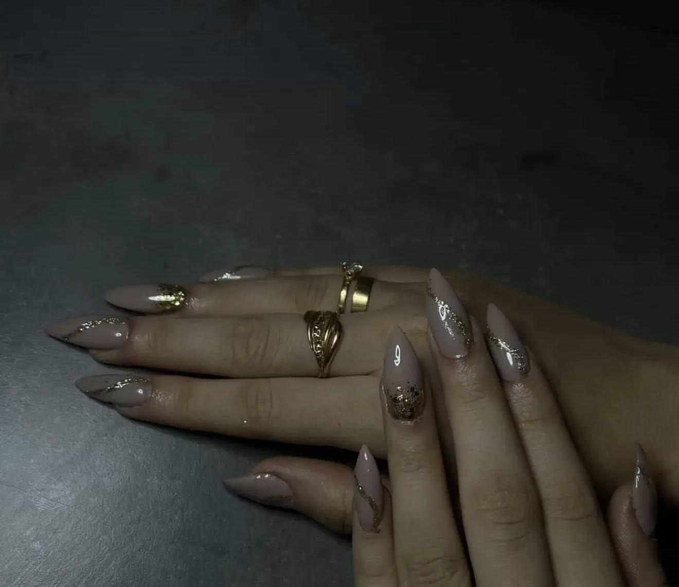 عروض العيد نااار 🔥🔥
واتساب ***********
