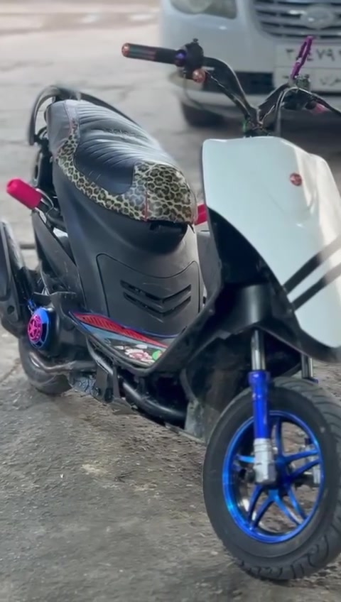 للبيع ماكس عدله مال لعب مكينه مال كصه مامفتوحه الدراجه مزوده كلجات و وياله وحركات شوفت عينك اكرر مكينه مامفتوحه السعر ٥٥٠ وبيها مجال


**إذا كنت صاحب هذا الإعلان وتريد حذفه لأي سبب، رجاءا أرسل رسالة إلى الدعم الفني**