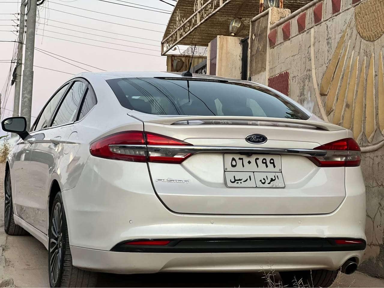 سەرەتا بە ناوی خوای گەورە 
Ford fushion 2017
سایەرەکی تابلی جوانە 
بی تەقەو رەقەیە 
یەک دیناری مەسرەف تیدا نیە 
گیر مەکینە کارەبایی تەبریت بە شەرتە 
سەنەویەکەی سالەکە بەسەر چوە 
کوشین جلدو کارەبایە 
شاشە گەورەیە 
گیر  ماوسە 
سەیارەکە چوار پارچەی بەس پەمە بی دەعم 
پشتو پیشی کەپسە 
 لە دوو عەیب بەدوای مەگەری یەک دیناری مەسرەف تیدا نیە 
بۆ زانیاری زیاتر پەیواندیمان پیوە بکەن 
*********** كويسينجاك, أربيل
