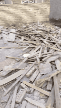 يوجد خشب مستعمل للبيع يصلح دراسك ترابيط او حطب للشواء  السمك والدجاج  ...