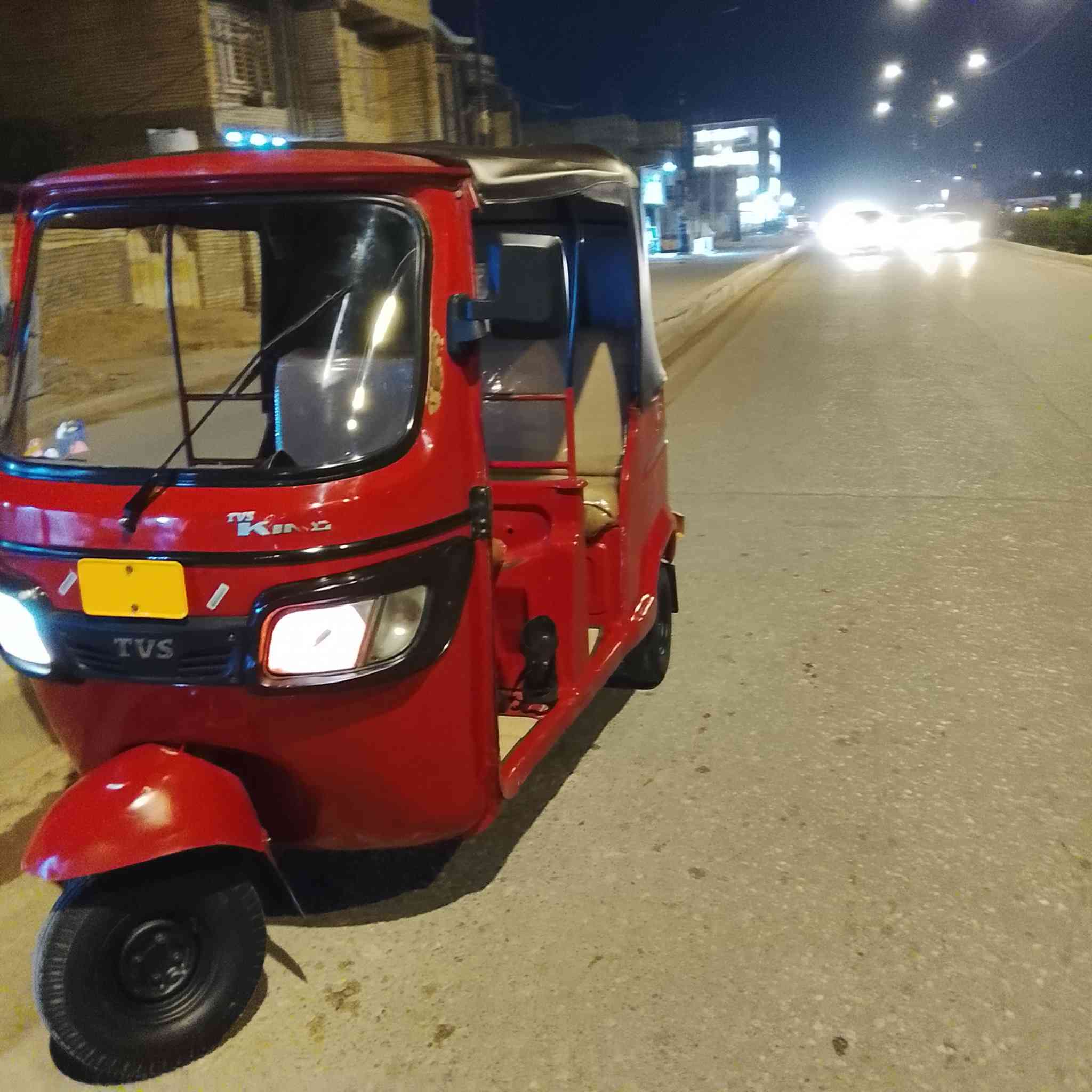 سلام عليك تكتك لبيع تي في اس بعده جديده كرتون بيه مكينه ستوني شاده صارله شهرين غرسه ما تسمع صوته وراق مو موديل 18 بكاني ابو رمانه ميسان ***********
