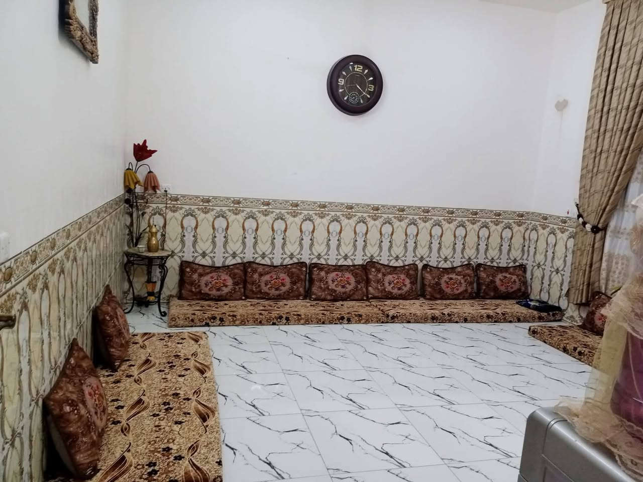 السلام عليكم ورحمة الله وبركاته
دار للبيع طابو زراعي سند 25 المساحة ١٠٠م الواجهه 10والنزال ١٠ طابق ونص وبناء درجة اولى والمنطقة كامل خدمات تبليط وكهرباء وماء ومدارس قريبة جدا العنوان الراشدية شارع المراسمة ويبعد عن جزيرة بغداد ١٥ دقيقة للاستفسار الاتصال على ***********
