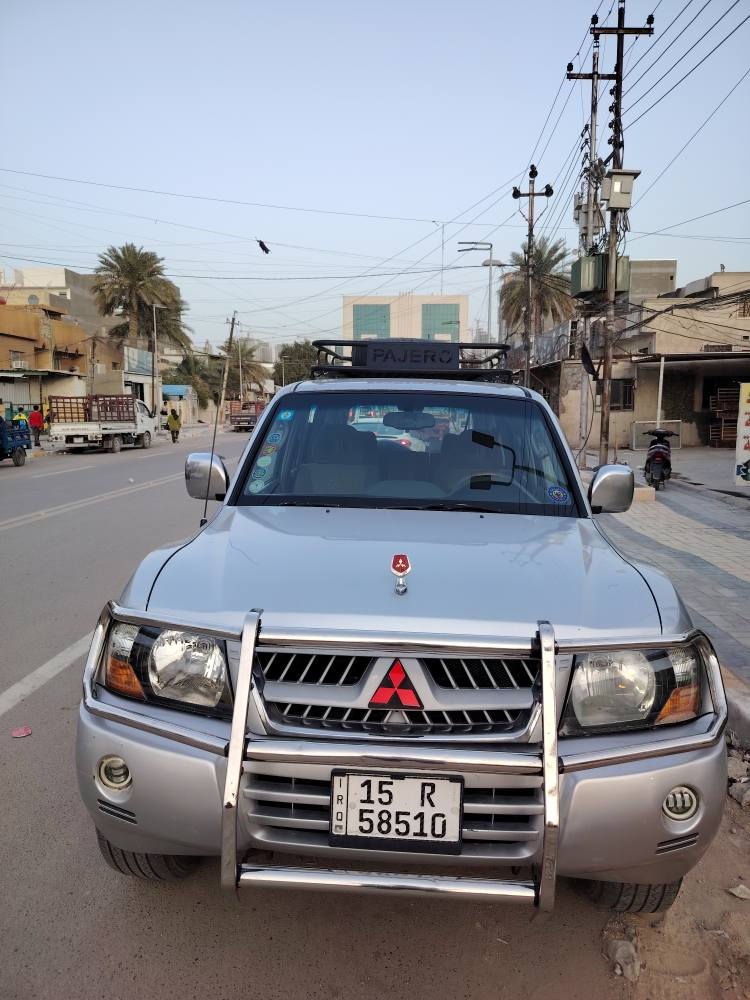 بايجيرو 2003محرك 3000مصبوغه حزام جماليه مكفوله من الضربه والتبديل محرك كير نظاف ثبريد ثلج تدفئه صدر جديد مشط ستيرن جديد باسمي تحويل مباشر السعر 78$بيها مجال للشراي مكاني بغداد المنصور للاستفسار *********** /***********
