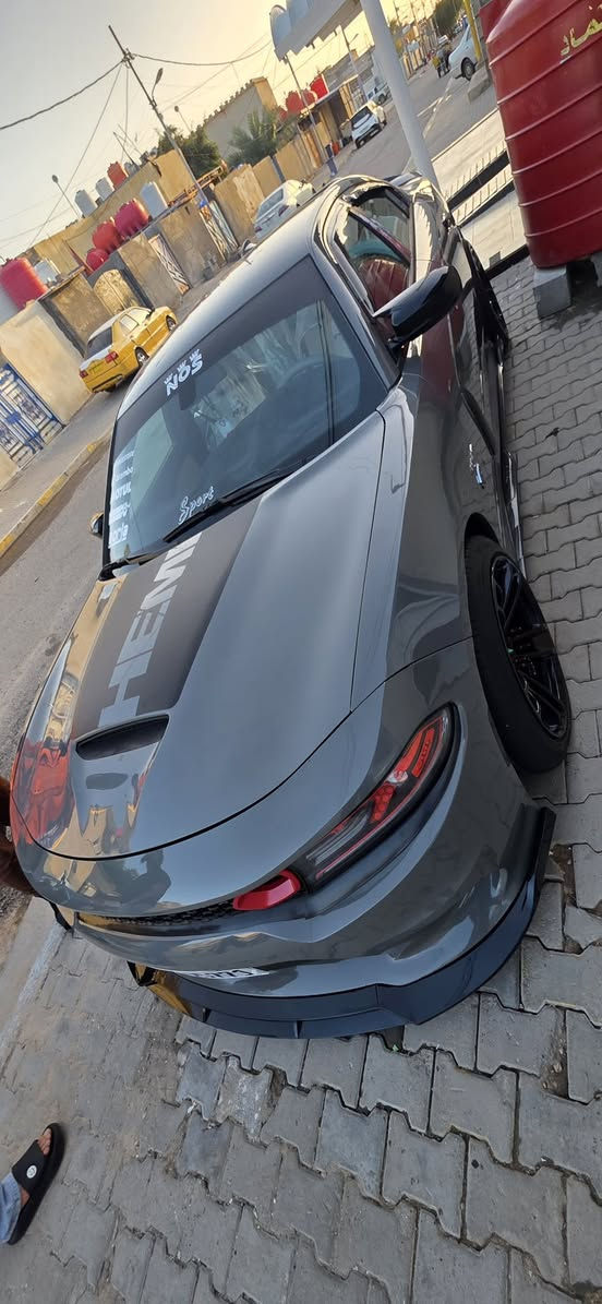 سلام عليكم جارجر ارتي مديل 17 اصل السعر 195 بيها جاملغ امامي وقطعتين تبديل بدون ارياك ويدون شواصي مكفولات سياره جديده ماشيه 14 الف واحله من الصور كلشي جديد بيها حداديه صار سبوع من بدلتها كله جديد تخم تاير ويل جديد دوشمه كشنات وارضيه زرع عدسات غير متواجد ع الفيس العنوان بصره ام قصر ***********
