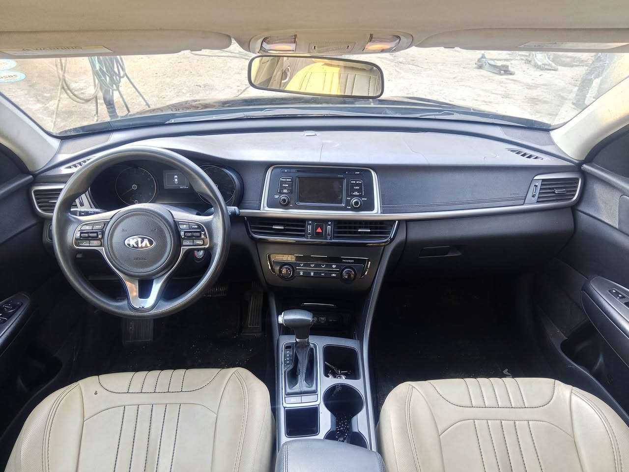 السلام عليكم
اوبتمة موديل 2016
وارد امريكي حادث بنيد وجاملق
لون اسود
ماشية 99
السعر 115وبيهة مجال 
العنوان بغداد اللطيفية 
***********
***********
مكلف بالنشر
