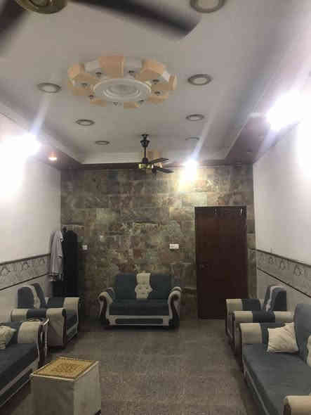 دار للبيع طابو صرف المساحه ١٥٠ بغداد جسر ديالى حي الحكيم طابقين بناء جديد ٣غرف نوم صالتين حمامات مطبخ ستقبال كامل الخدمات مي كهرباء مجاري تبليط ***********
