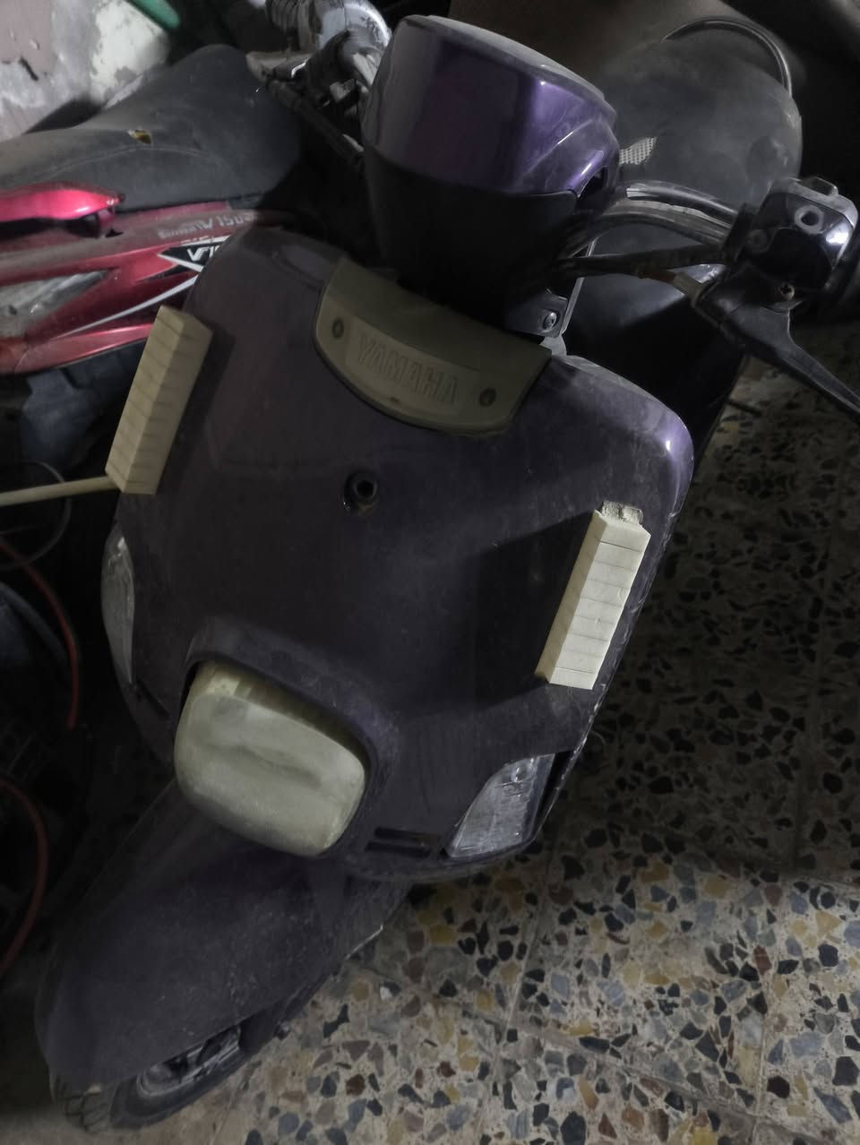 السلام عليكم دراجة بوليس للبيع كوم حديد مادري شنو بيها عفتها فتره اجيت جاي اشغلها ما تشتغل يفتر الكلج شوية و يوكف المهم ابيع كوم حديد كفاله من السرقة و عشاير فقط ابيع كوم حديد تجي تحمل و تروح كهربائيات شغالة مالتها هم على فتحه سويج غراضها كامله بس تشغلها ماعرف شنو بيها رايدها اب275وبيها مجال اعيد و اكرر كوم حديد بوليس كابريتر طلاعات 
***********
مكاني الامين الثانية بلفرع مال مركز الشام طبي
