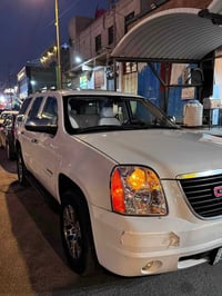 يوكن • ٢٠١٢ • محرك ٥٣٠٠