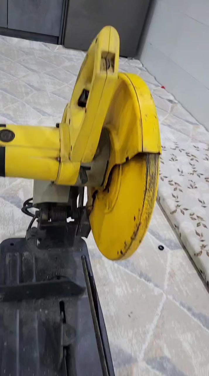 كتر عملاق ٣٥٥ملم امريكي مستعمل السعر ١٦٠ الف الشراي يراسلني او يتصل واتسب٠٧٥٠٤٨٩٩٤١


**إذا كنت صاحب هذا الإعلان وتريد حذفه لأي سبب، رجاءا أرسل رسالة إلى الدعم الفني**