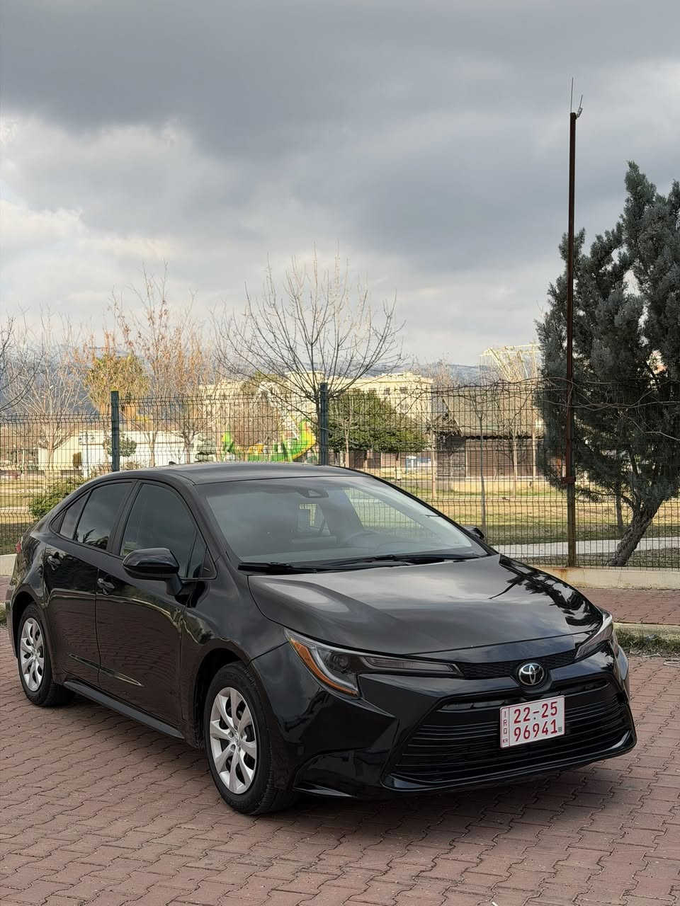 كرولا وارد امريكى
موديل 2025 
ليون اسود 
ضرر سيارة بيهة فقط بنيد صبغ بدون دواخل 
مكانين تعديل بارد
ايرباك استيرن تاك راجع سيستم 
سيارة ماشيه 8 الف ميل 
سيارة جاهزة مابي اى نقص
فحم رادارات كلة شريكة
سعر 144 ورقة $ 😳
***********
