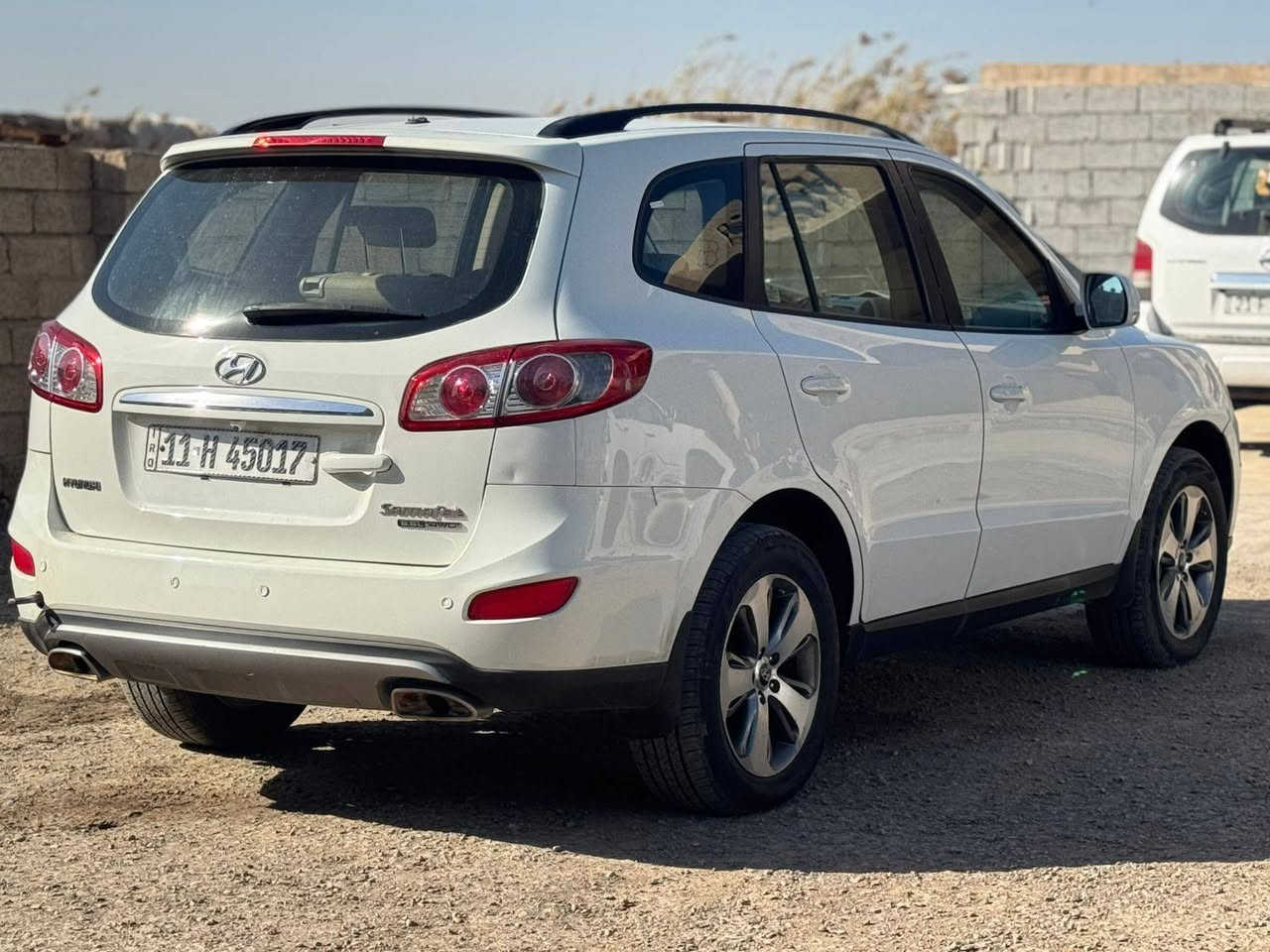 السلام عليكم
سنتافيا 2012 الشركه العامه مكفوله 
محرك 6 سلندر 7 راكب فور ويل سويج
سياره جاهزه وبدون نواقص 
العنوان بغداد السيديه
السعر 160
للاستفسار ***********
