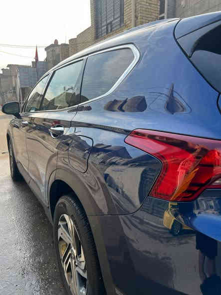 سلام عليكم 
سنتافي 23 أمريكي سياره بدون رقم 
حادث بنيد مبدل و تكمه بيها تعديل و صبغ 
و بداية القماره صبغ فقط ارباك ستيرن فقط 
المواصفات 
بصمه 
كير دكم 
شاشه جبيره 
اشاير بالمري 
رادار امامي 
رادار جانبي 
نقطه عمياء 
تدفئه كشنات 
كشن كهرباء 
قطعتين تبريد 
داخل لونين 
ويل كب 
تبريد بيانو 
لايت زنون 
سياره بدون رقم سعرها 180 بيها مجال بسيط 
*********** 
مكاني بغداد الدوره
