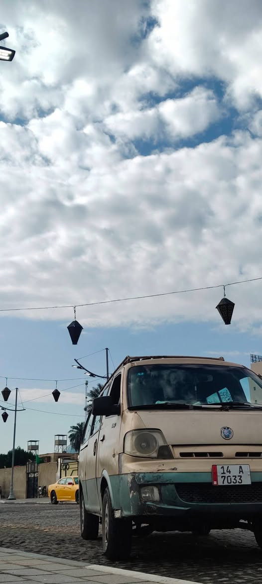 سلام عليكم 
سياره منغولي البيع 
مديل 2004 
سياره معمره 
مكينه كير اكسل جديد 
سياره حلوه ونضيفه وخير من يم الله 
سنويه 2028 سياره بسمي 
سياره مصفره هيئه و غرامات 
موقع البصره شط العرب 
سعر خاص تواصل معه الرقم ***********
