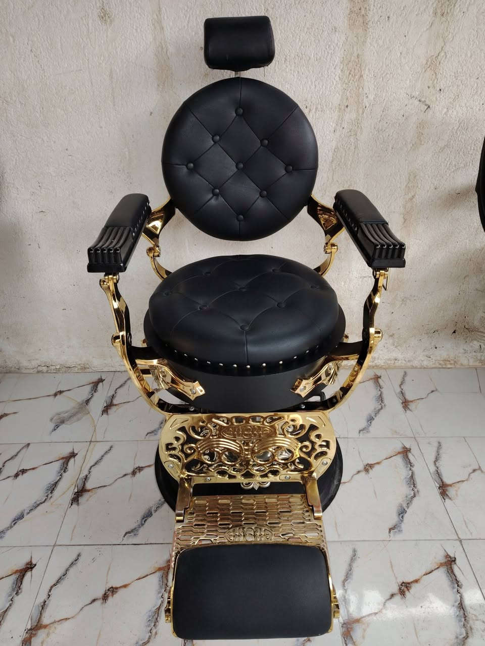 السلام عليكم كراسي عدد2 مكان بابل مدينه القاسم *********** ***********
