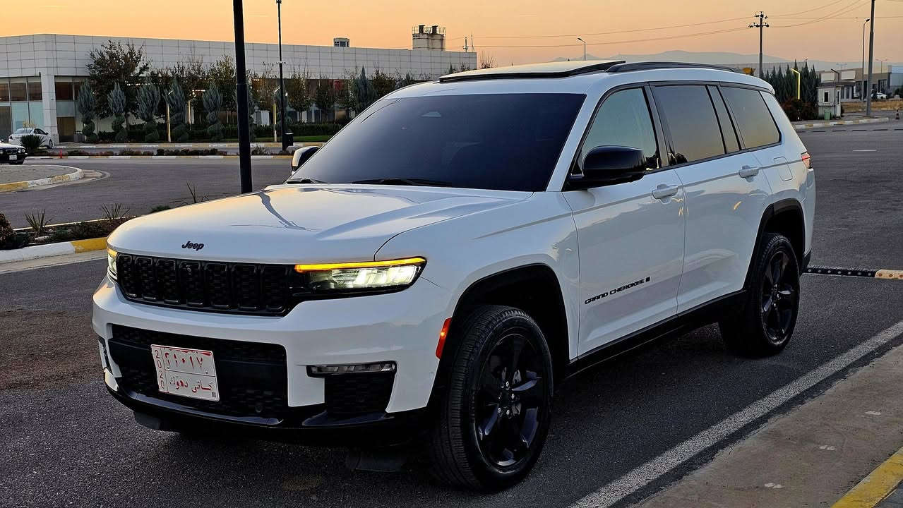 Jeep grand sheroke limited Plus INDIVIDUAL
مۆدێل ٢٠٢٣
جيب كراند شيروكي موصفات ليميتد بلاس انديفيجوال استيراد خاص وارد امريكي حادث جدآ خفيف بدون دواخل 
بيلادي ٣ شاشة و مرايه داخليه كاميرا و ٣٦٠ درجه كاميرات و رادارات كراسي جلد و تدفئة و تبريد وخزن ميموري وارليس جارج 
وارد امريكي حادث جدآ خفيف بيها بابين مبدل نفس لون بيلادي جهه سايق مكانين تكحيل
سعر ٣٥٠ $

***********
