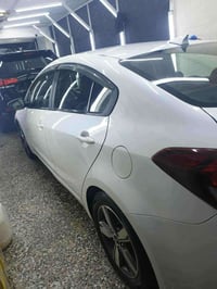 فورتي البيع موديل 2018 فول نضافه سياره كامله عليه اخر حبايه صور الحادث...