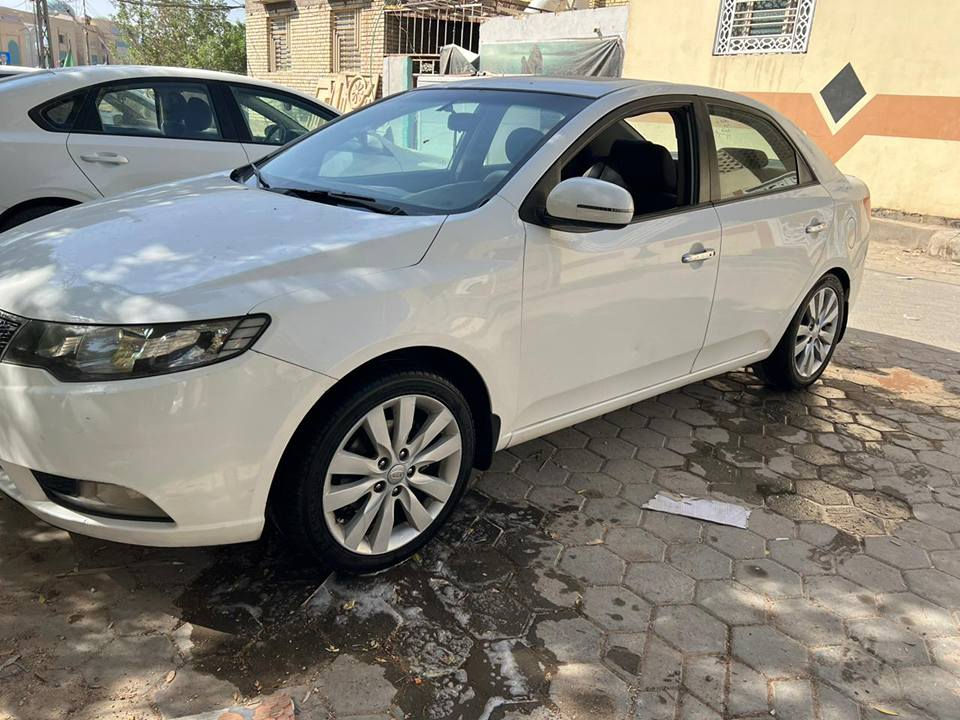 ‎سلام عليكم سيراتو مديل ١٣ بيها قطعتين 
فتحه بصمه 
ويل ١٧ 
حساسات 
شفتات ستيرن 
مري شفط 
مكانها نجف‎ النجف, العراق


**إذا كنت صاحب هذا الإعلان وتريد حذفه لأي سبب، رجاءا أرسل رسالة إلى الدعم الفني**