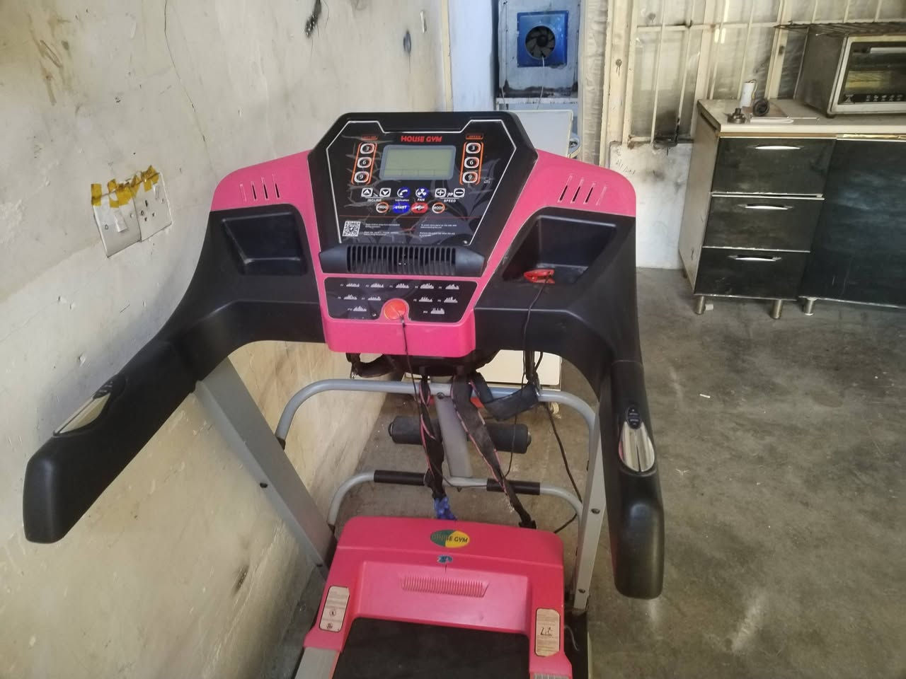 اسلام عليكم جهاز رياضه شقال فول نضافه ١٠٠ بل ١٠٠ استفسار اتصال بل رقم ***********
