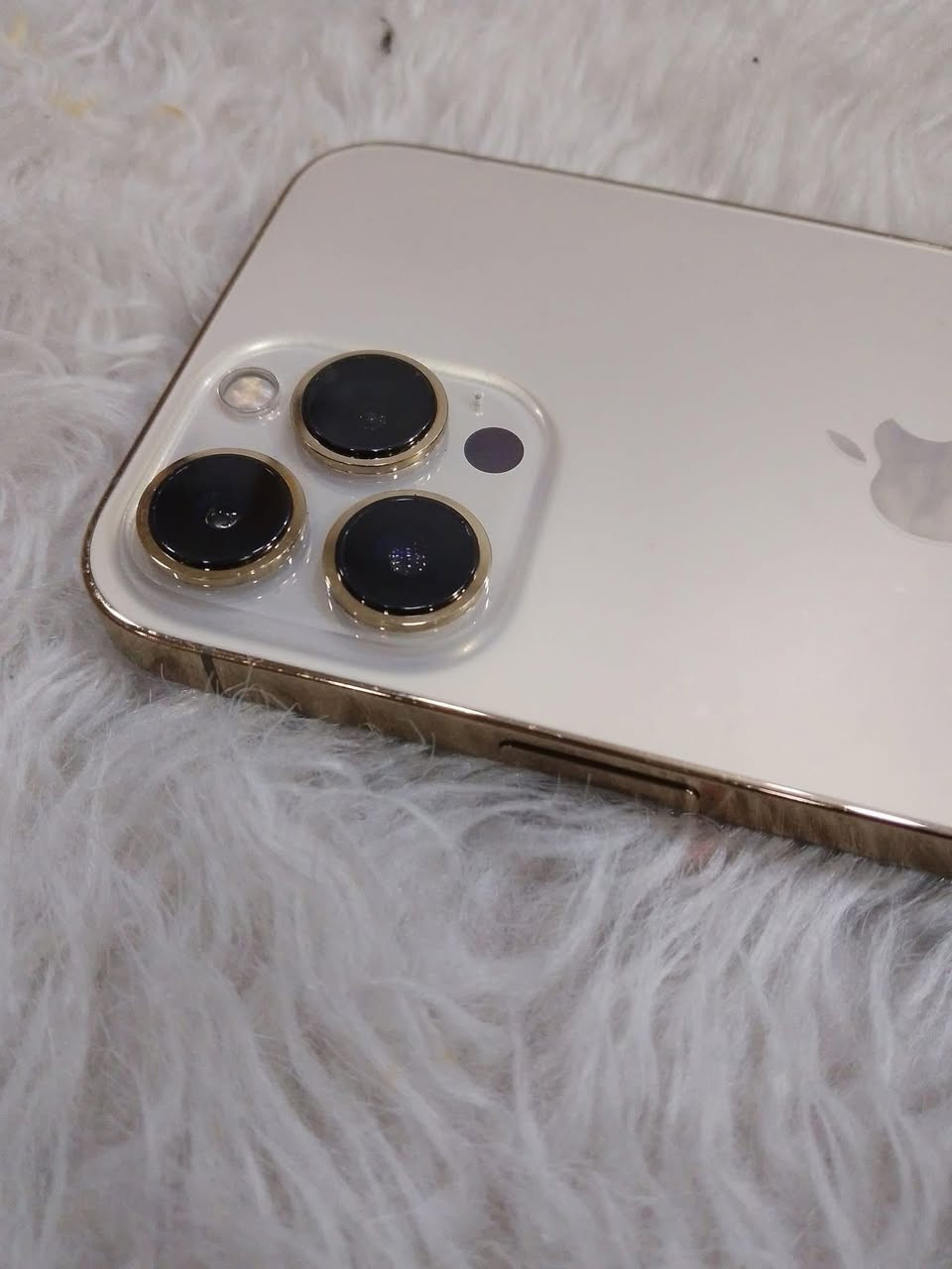 السلام عليكم عندي ايفون ١٣ برو ماكس مبدل شاشه جهاز شخط مابي ٥٠٠ او مراوس كلكسي 23 لتره بغداد الزعفرانيه ونطي فرق ***********
