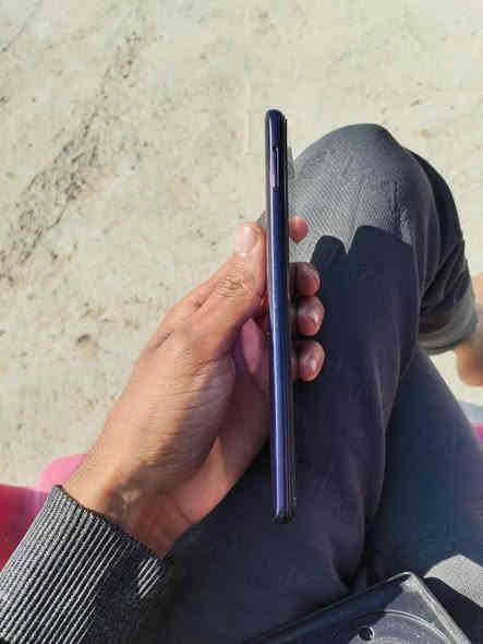 سلام عليكم شباب نوات عشره البيع ٨٥بيه شراي يتصل مكن طوريج منفهان جهازه جديد كلشي مابيه رقم***********
