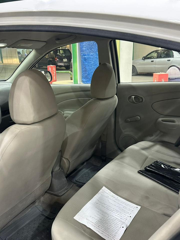 سلام عليكم من رخصة الادمن 
نيسان صني 2022 
السيارة بدون صبغ 
بس بي قطعتين تعديل بارد 
گير ومحرك بشرط
السعر 119 ورقة وبيها مجال 
***********
