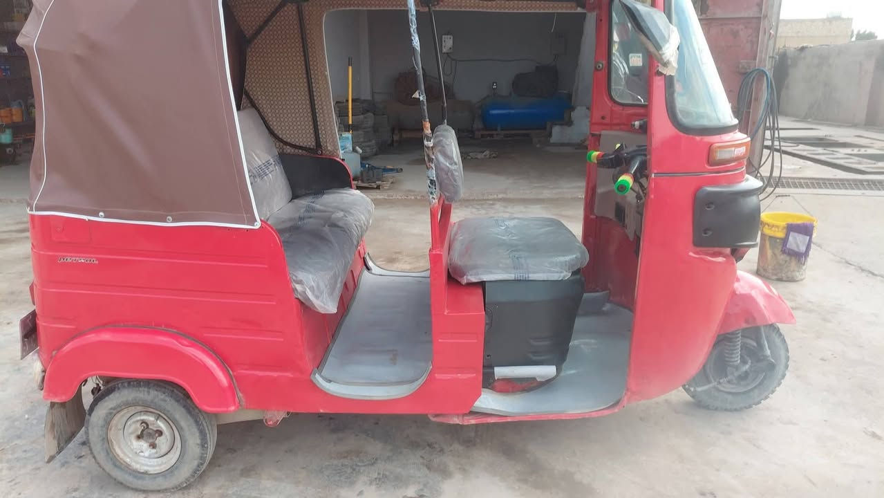 تكتك للبيع 18 نضيفه
مصبوغة عام جمالية نقص بيها بس سلف تحويل ثاني يوم 
السعر 4900 وبيه مجال 
بغداد العماري ***********
