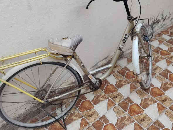 السلام عليكم
بايسكل للبيع السعر ٥٠ الف وبي مجال
الشراي ***********
