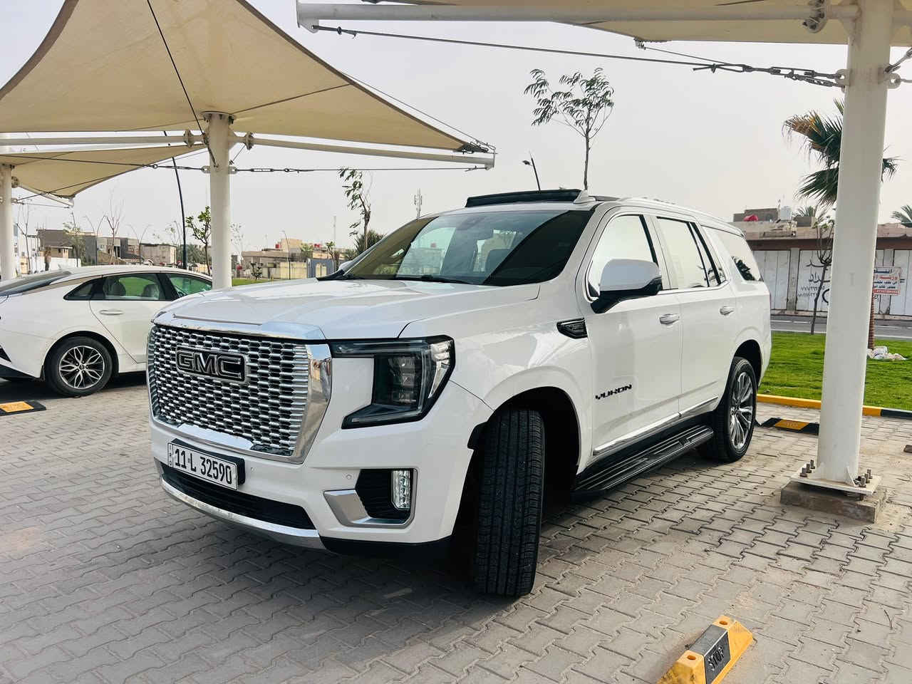 جمسي يوكن SLT 2022 مكينة 5300
- وارد كندي
فول مواصفات اعلى فئة
*   الموديل: 2022.
*   اللون: أبيض صدفي (بترة).
*   الحالة: وارد كندي، الحادث (بنيد فقط) بدون إيرباك،
وبدون تبديل اي قطعة فقط بنيد بي ضرر بل بداية ومبدل جي ام +بارد كد شبر ب الجاملق الامامي
السيارة جاهزة، جديدة، وبحالة الوكالة.
*   الضمان: كفالة تامة من الضربة، التبديل، الصبغ، البارد،
*   المكانيك: حدادية 100%، تبريد وتدفئة وكافة
مكينة كير بلاد بدون فتح اي قطعة
الكهربائيات تعمل بكفاءة عالية بدون أي نقص، تخم تاير جديد.
*   المواصفات (أعلى فئة - فول مواصفات 1/1):
*   فتحة سقف بانوراما.
*   كراسي (كشنات) جلد مع ميزة التدفئة والتبريد.
*   ستيرن كهرباء.
* خمس كاميرات (نظام رؤية 360 درجة).
*   رادارات (أمامية، خلفية، وجانبية).
*   نظام تحديد المسار والنقطة العمياء.
*   حساسات أمامية وخلفية.
*   كراسي خلفية كهرباء + صندوق كهرباء.
.تعتيم مري جانبي وصطي
.توقف ذاتي
*   بالإضافة إلى العديد من المواصفات الأخرى.
*   الأوراق الرسمية: رقم بغداد (ألماني جديد) باسمي، جاهزة للتحويل مباشرة، وبدون أي غرامات.
*   السعر:435$ ورقة
*   العنوان: البصرة - المعقل
*   للتواصل: ***********
