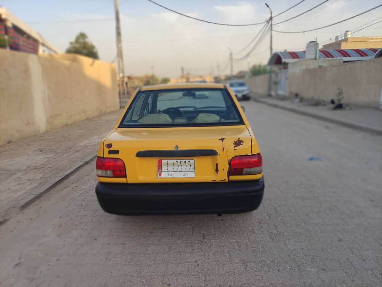 السلام عليكم 
من رحصت الادمن سيابه البيع 2011 رقم الماني بابل مداور ثاني يوم حداديه تخم تاير كله جديد مكينه  برايد بيه خيط بخارگير جديد السعر (20$) وبيه مجال التفسار على رقم 
‏‪0786 929 3331‬‏

