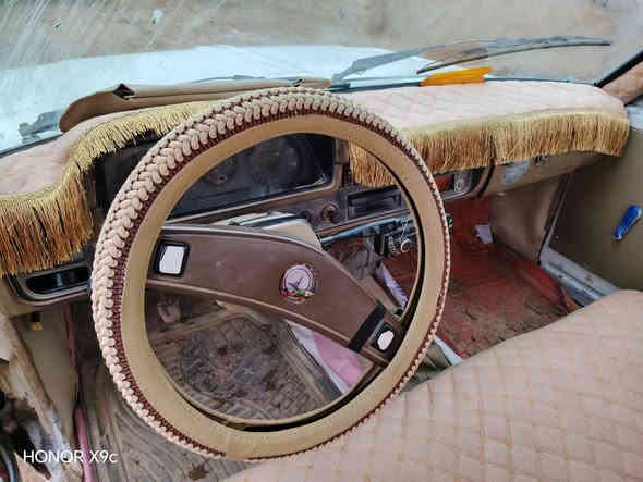 سياره للبيع 80رقم.دولي.كركوك.السنويه بسمي كلشي شرط غير متواجد عل فيس. اتصل.. ***********
