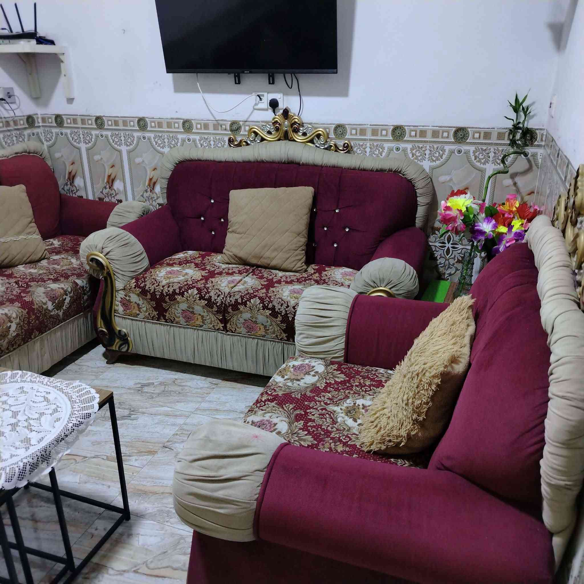 تخم السعر 300 وبيه مجال العنوان الصقلاوية مركز الناحية ***********
