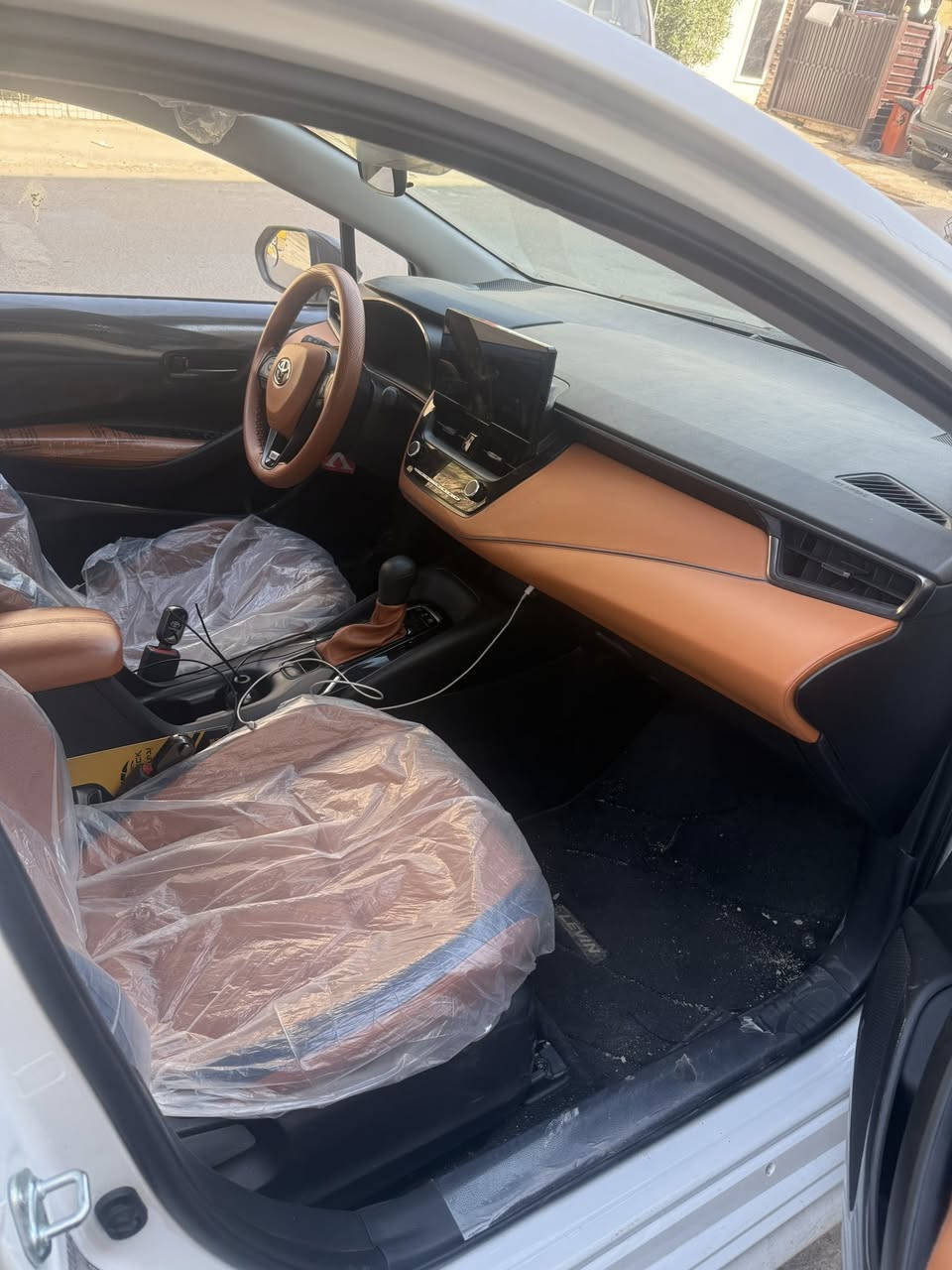 السلام عليكم للبيع موديل ٢٥ فول مواصفات GR ماشيه ١٣ الف عارضها ١٧٢ ورقه وبيها مجال بصيط السيارة كفاله عامه عنواني بغداد الكرخ ***********
