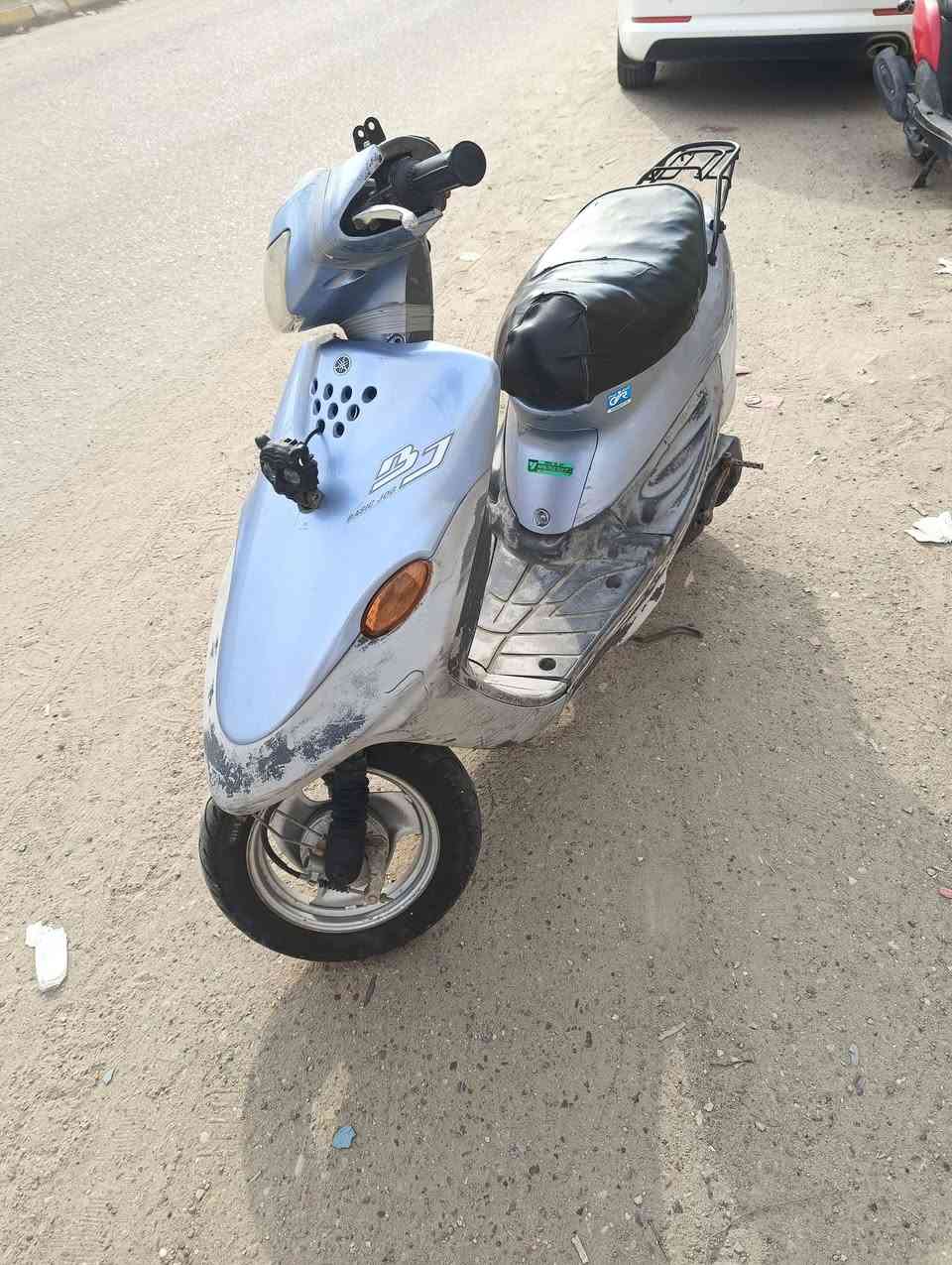 السلام عليكم دراجه للبيع مفتوحه كلشي بيها شغال دراجه نضيفه كلش موجود ع واتساب***********
