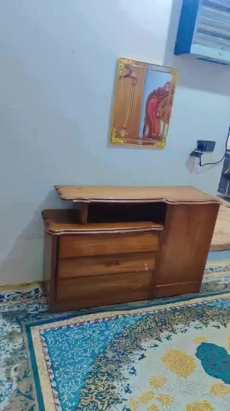 غرفه كاملة للبيع بغداد السعر 400 وبيها مجال
***********
