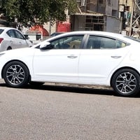 انترا • ٢٠٢٠ • ماشيه ٢٠٠٠٠٠