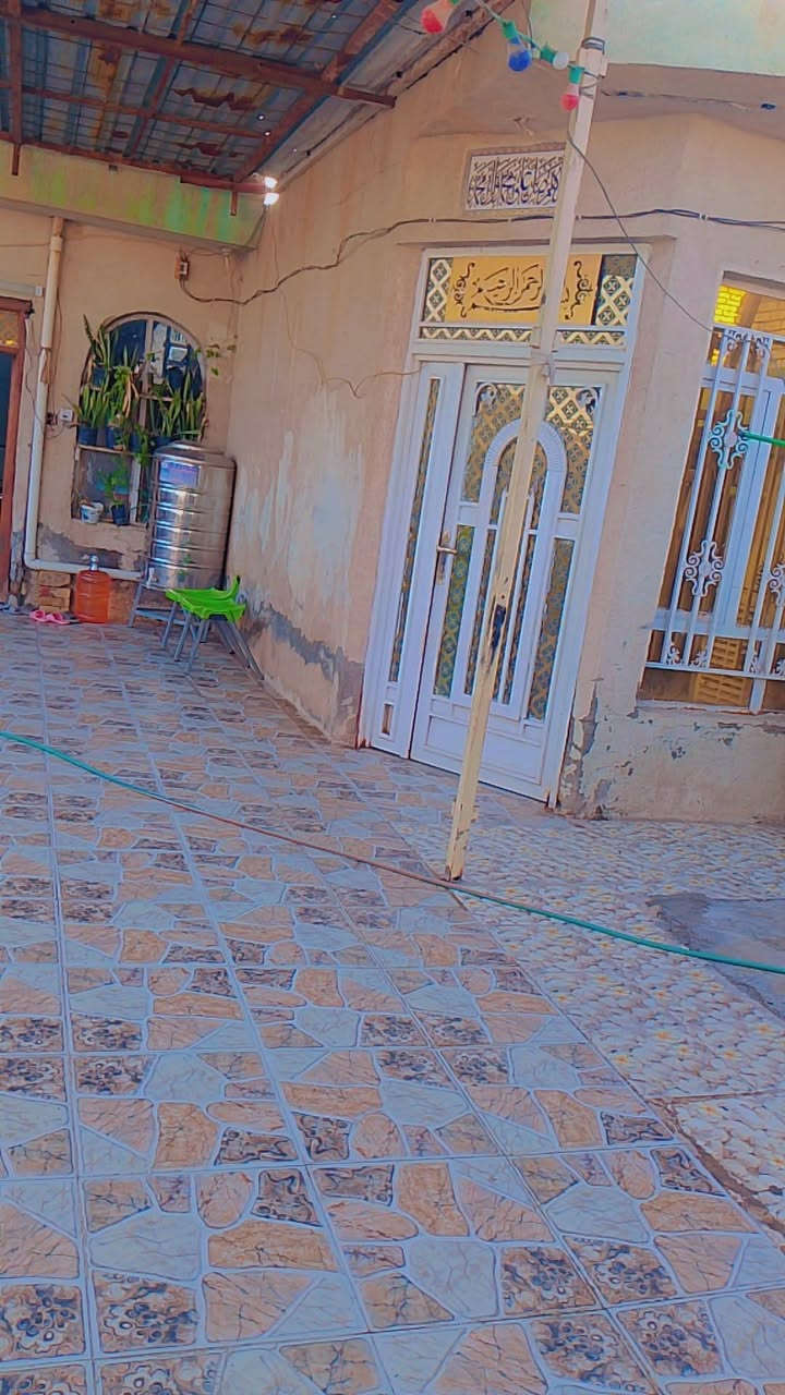 بيت اللبيع او مراوس بشارع النفط اقرب نقطة دالة مجمع حي الجوادين الطبي سعرة 26وبي مجال ***********
