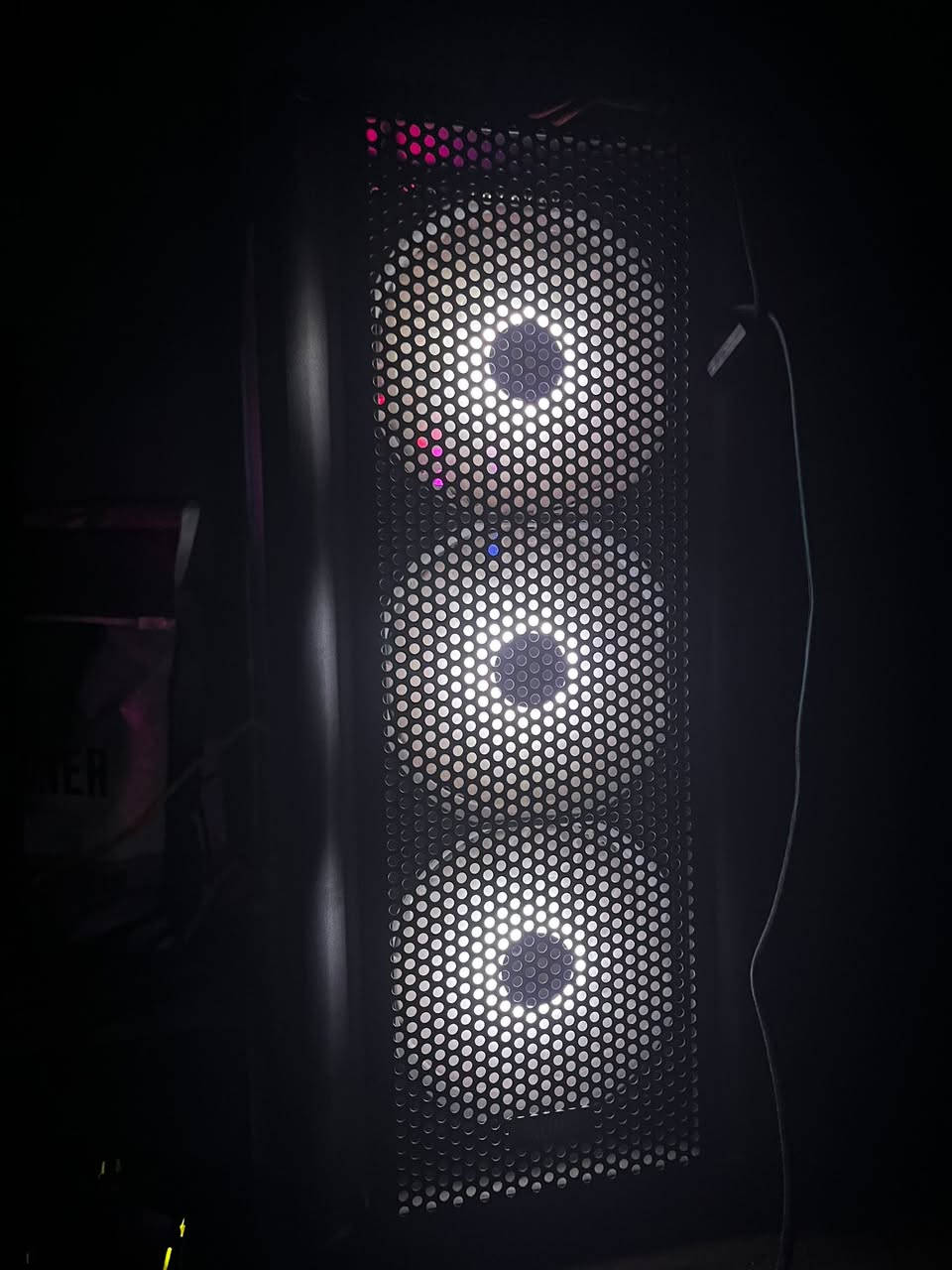 السلام عليكم حبايبي كيس للبيع
Cpu: i5 13400f
Gpu:3060 ti 8gb 3 fan
Psu:600 W gamdias 
Ram: 16 gb 8x2 3200mhz
Ssd: 256gb 
Hdd: 1tb
Case: aura 4 fans
السعر مليون 
ماعندي توصيل مكاني السيدية انطيك وياه ماوس وكيبورد هديه


**إذا كنت صاحب هذا الإعلان وتريد حذفه لأي سبب، رجاءا أرسل رسالة إلى الدعم الفني**