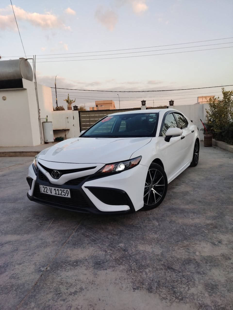 تيوتا كامري 2023 se ابيض ثلجي
كفاله عامن كلين تايتل حته دعامات بشرط
مواصفات الا اس اي معروفه فول ماعده الفتحه وبصمه
للاستفسار الاتصال على الرقم
***********
*********** وتساب
