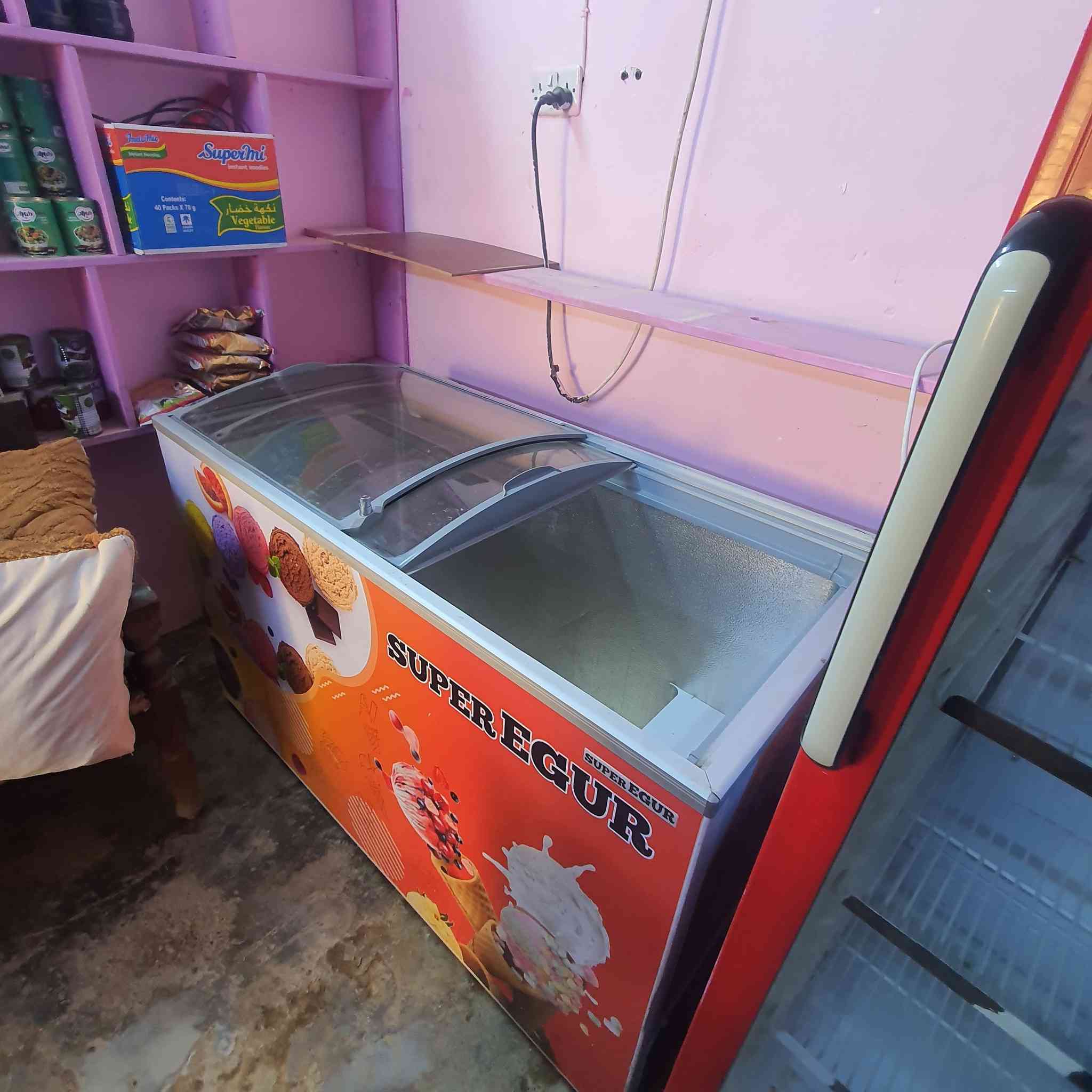 السلام عليكم متاح غراض محل مستعمله للبيع للاستفسار ...اتصل ***********
