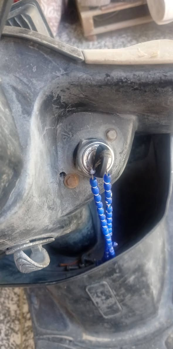 782 221 8241
السعر 200
