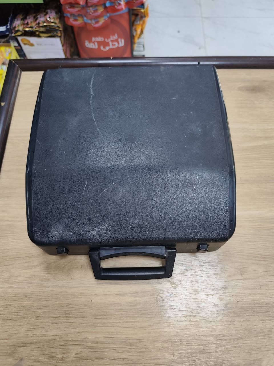 السلام عليكم  جهاز طباعه قديم شركة ابرذر الياباني
النضافه 95./.
الجهاز للبيع  يوجد خدمة توصيل الى جميع محافضات العراق
***********
